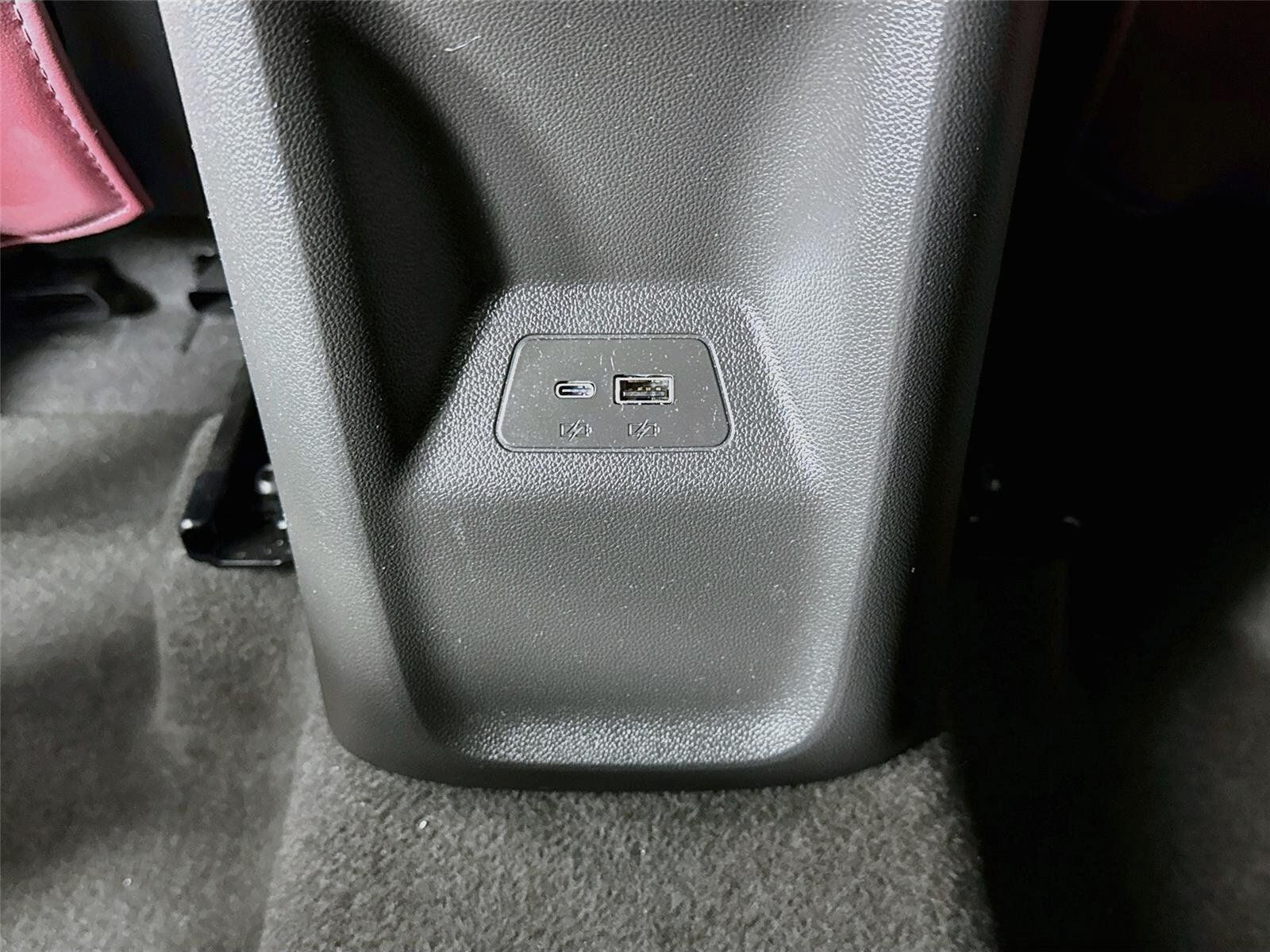 Certified 2025 Buick Envision Sport Touring AWD/4WD image 28