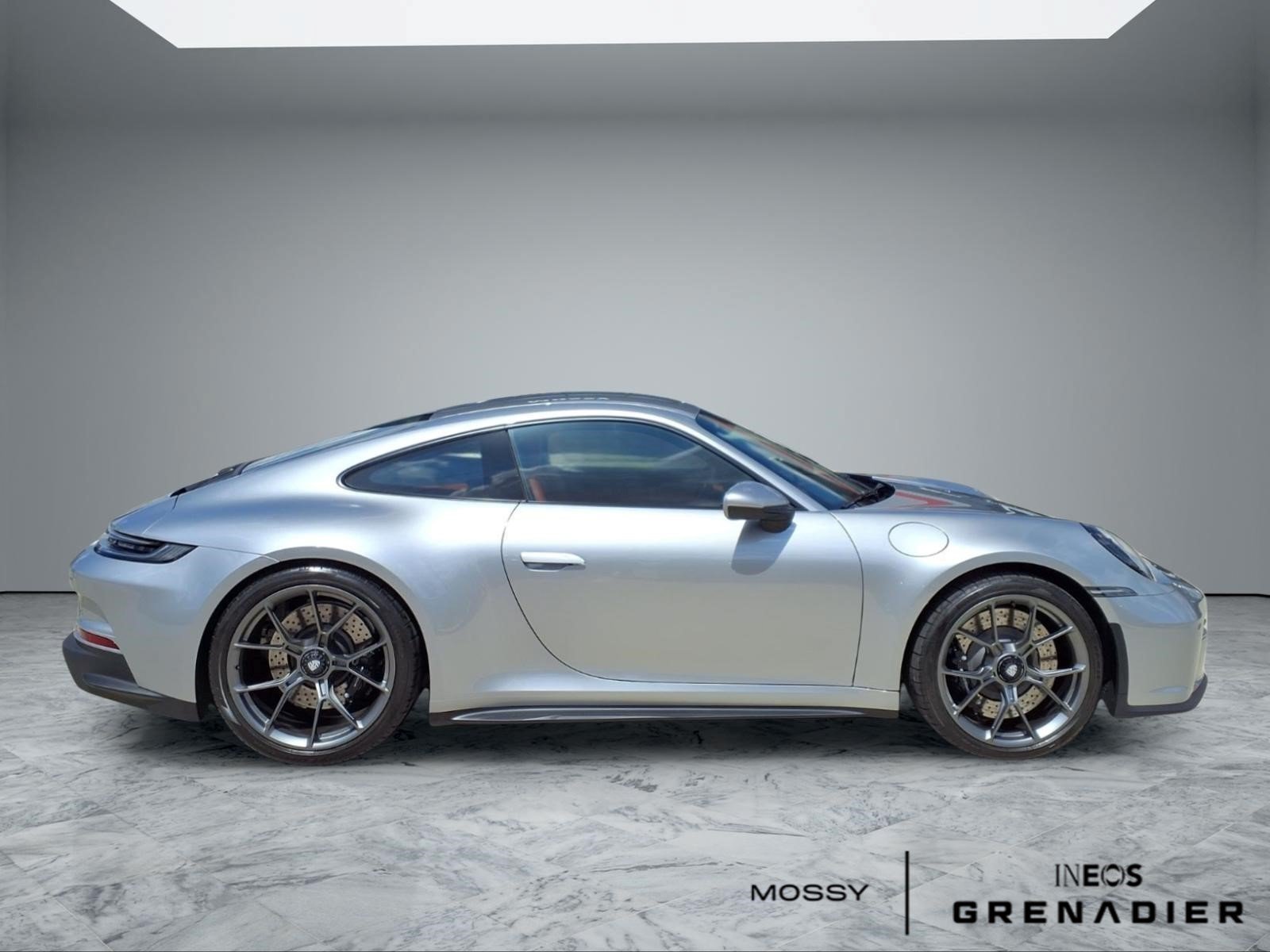 Used 2024 Porsche 911 GT3 RWD image 8