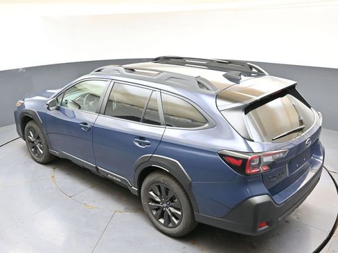 Certified 2025 Subaru Outback Onyx Edition AWD/4WD image 39