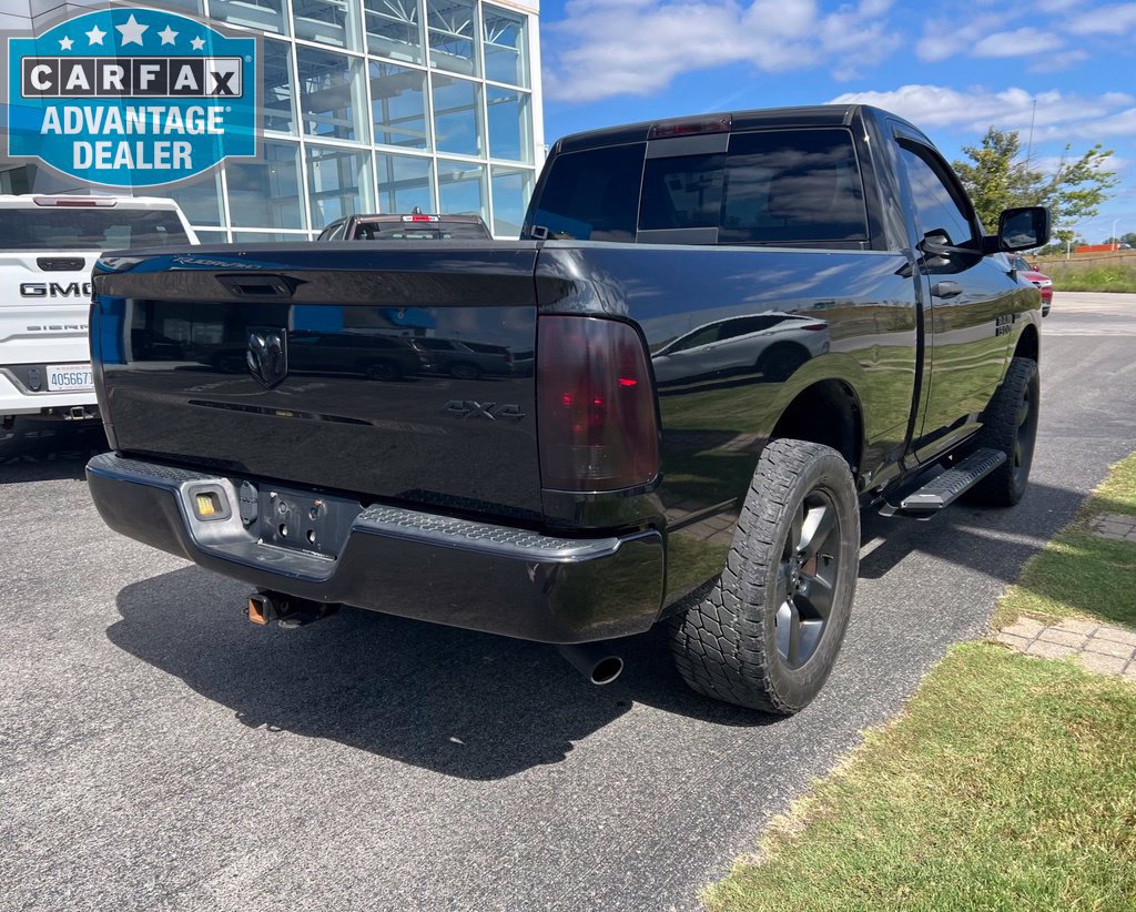 Used 2018 RAM 1500 Express w/ Black Ram 1500 Express Group AWD/4WD image 3