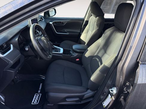 Used 2024 Toyota RAV4 LE image 10