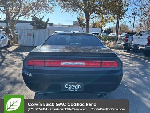 Used 2014 Dodge Challenger R/T image 8