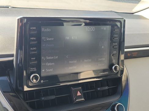 Used 2022 Toyota Corolla LE image 28