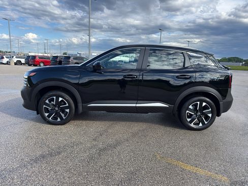 New 2026 Nissan Kicks SV w/ SV Premium Package AWD/4WD image 6