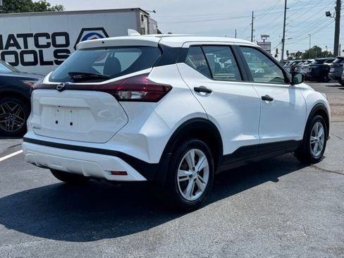 Used 2024 Nissan Kicks S FWD image 5