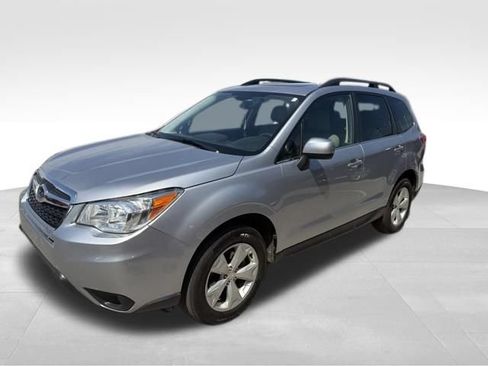 Used 2016 Subaru Forester 2.5i Limited AWD/4WD image 8