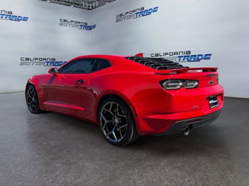 Used 2019 Chevrolet Camaro SS image 7