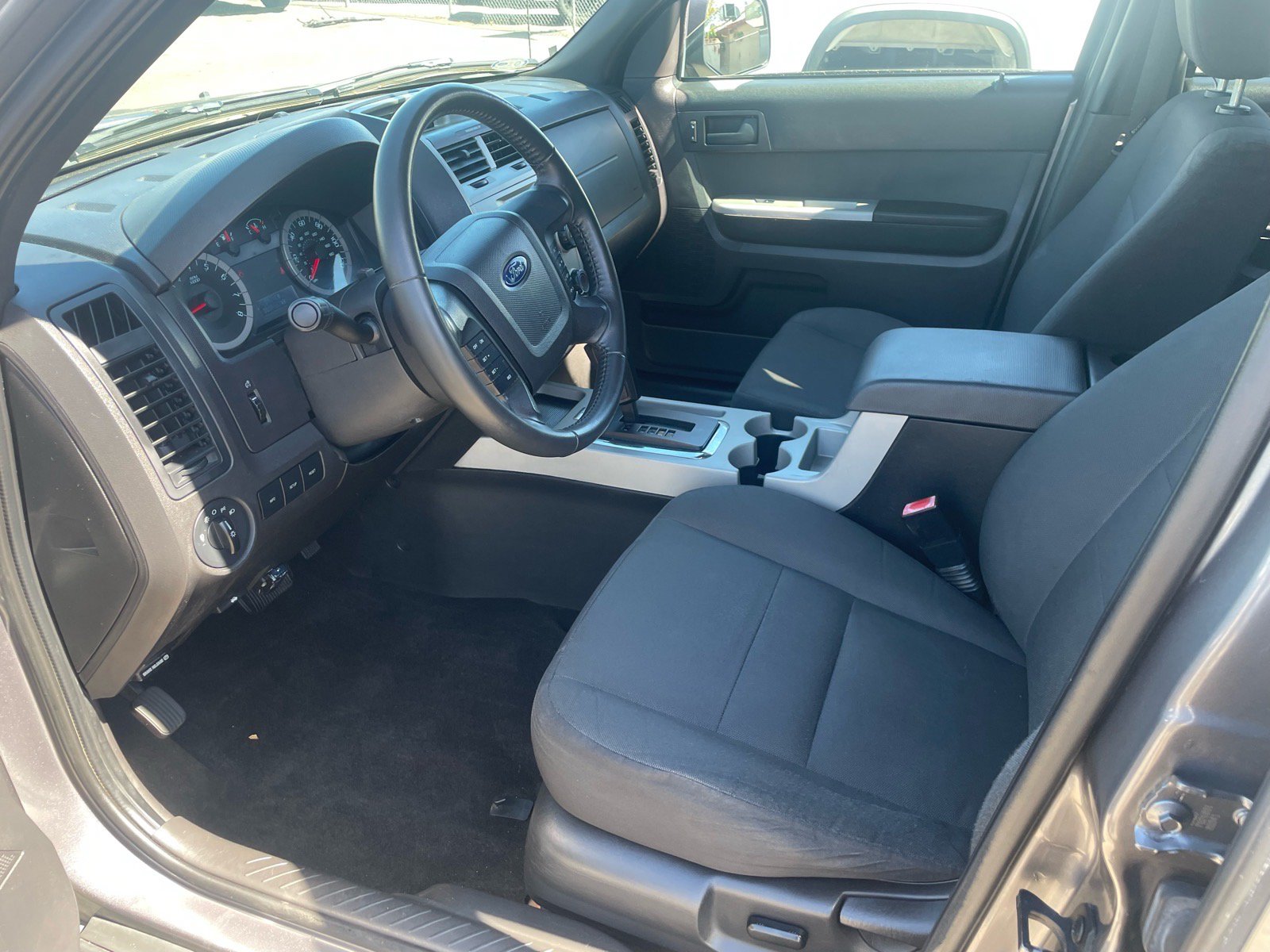 Used 2010 Ford Escape XLT FWD image 11