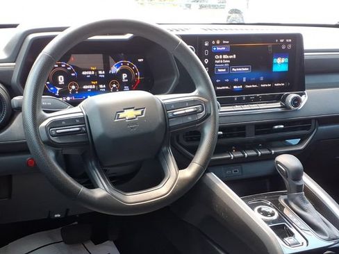 Used 2024 Chevrolet Colorado W/T w/ Advanced Trailering Package AWD/4WD image 14