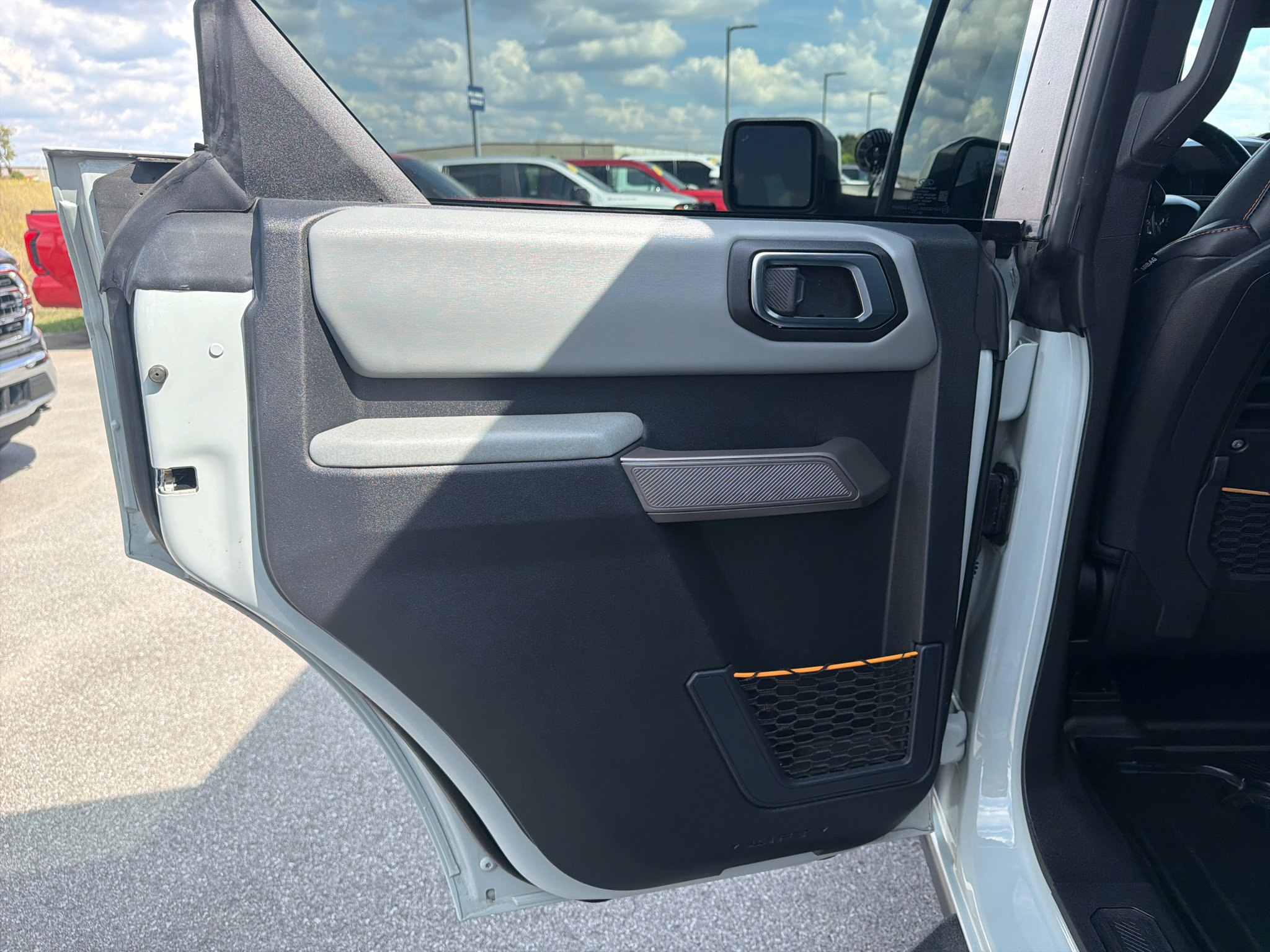 Used 2023 Ford Bronco Badlands AWD/4WD image 9