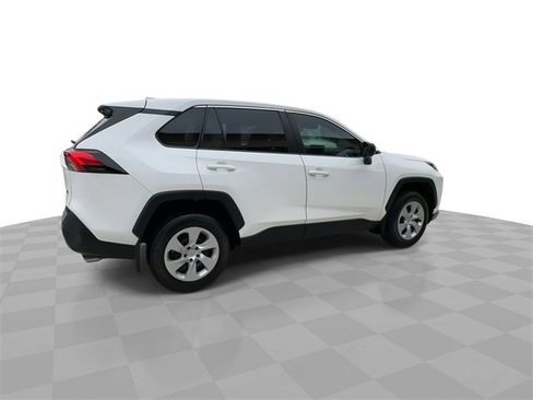 Used 2024 Toyota RAV4 LE image 15