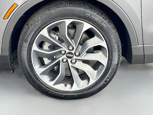 Used 2023 Lincoln Nautilus Reserve w/ Luxury Package image 34