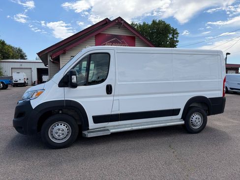 Used 2025 RAM ProMaster 2500 w/ U-Haul Equipment Group FWD image 2
