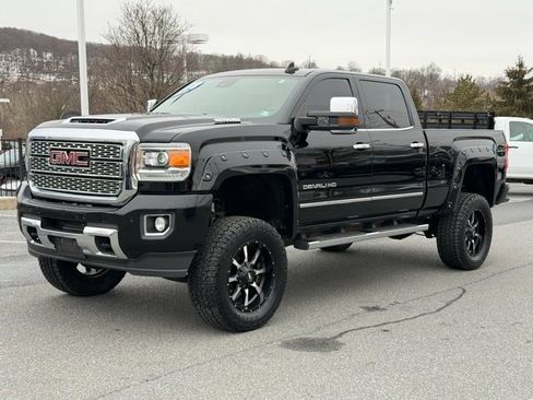 Used 2018 GMC Sierra 3500 Denali image 11