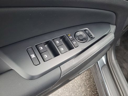 New 2026 Kia Sportage EX FWD image 9