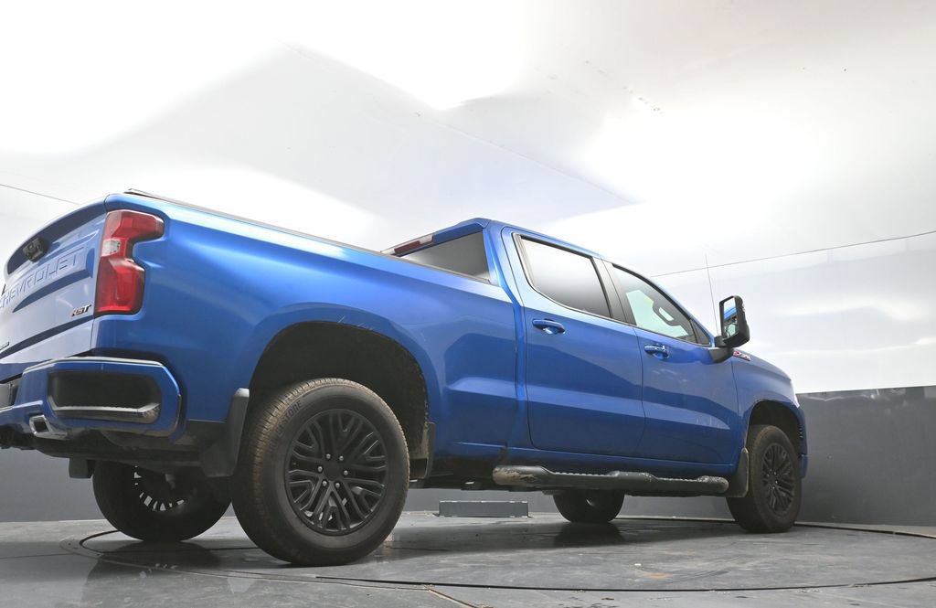 Used 2024 Chevrolet Silverado 1500 RST AWD/4WD image 17