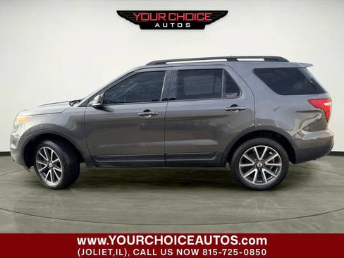 Used 2015 Ford Explorer XLT w/ Equipment Group 202A image 2