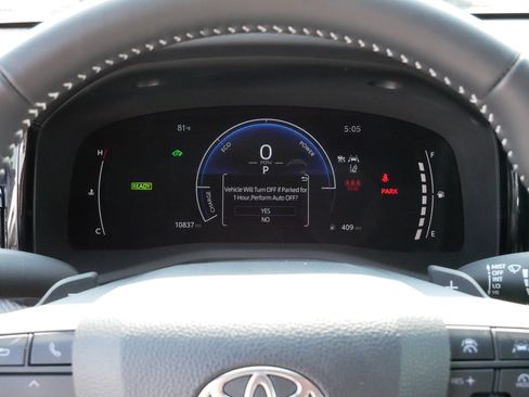 Certified 2025 Toyota Camry SE AWD/4WD image 21