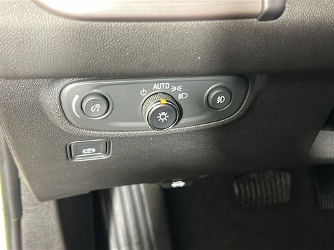 Used 2023 GMC Terrain AT4 AWD/4WD image 20