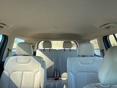 Used 2022 Jeep Grand Cherokee L Limited image 35