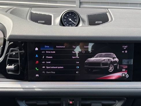 New 2026 Porsche Cayenne S image 29