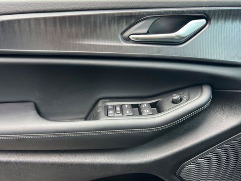 New 2025 Jeep Grand Cherokee Laredo X image 11