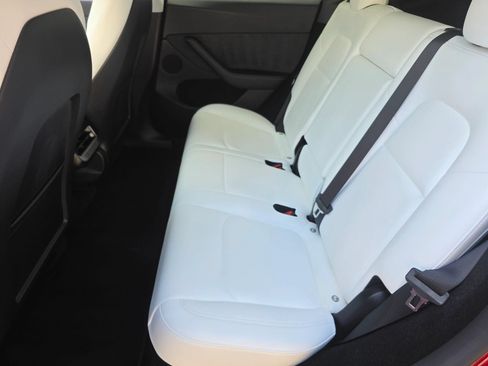 Used 2023 Tesla Model Y Long Range AWD/4WD image 29