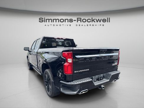 Used 2024 Chevrolet Silverado 1500 High Country AWD/4WD image 3