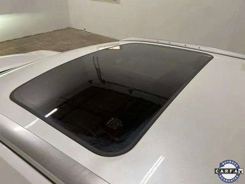 Used 2019 Lexus UX 250h w/ Premium Package image 23