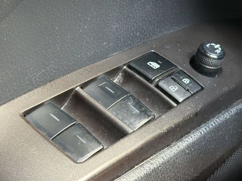 Used 2024 Toyota Camry SE FWD image 31