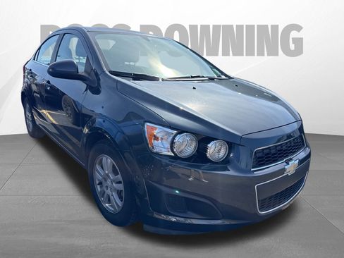 Used 2015 Chevrolet Sonic LT image 3