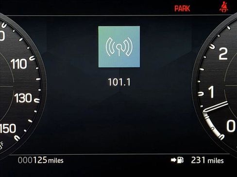 New 2025 Land Rover Defender 110 S image 10