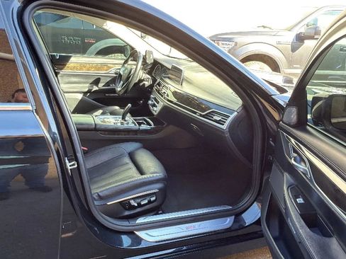 Used 2016 BMW 740i RWD image 24