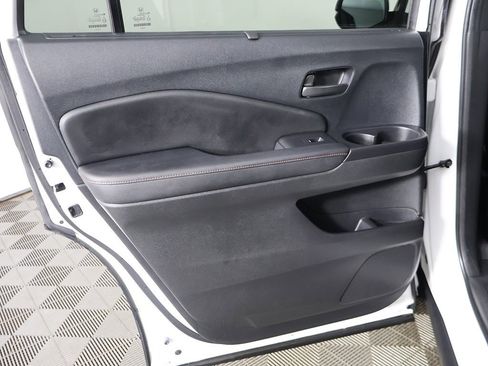 Used 2022 Honda Pilot TrailSport image 28