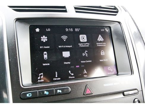 Used 2019 Ford Explorer Limited w/ Ford Safe & Smart Package FWD image 22