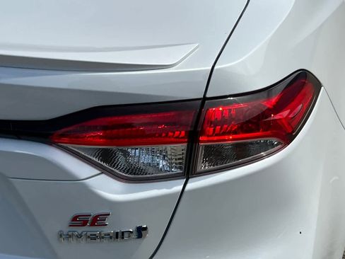 Used 2023 Toyota Corolla SE w/ Carpet Mat Package (TMS) FWD image 18