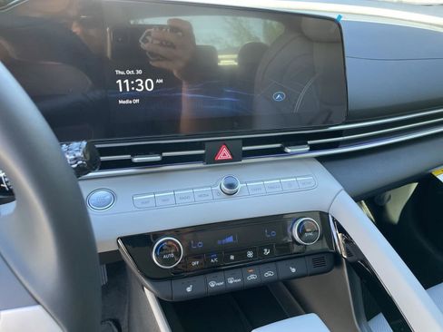 New 2026 Hyundai Elantra Limited image 26