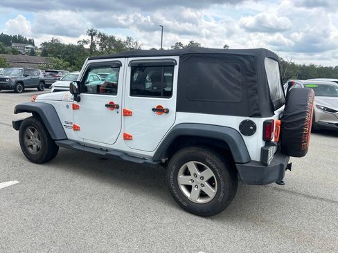 Used 2014 Jeep Wrangler Unlimited Sport w/ Quick Order Package 24S AWD/4WD image 4