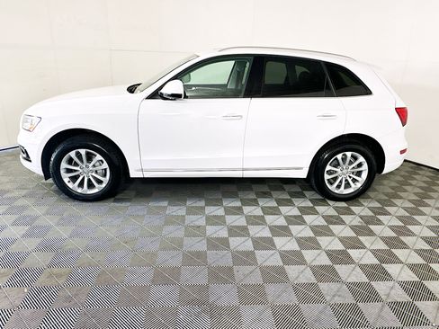 Used 2016 Audi Q5 2.0T Premium AWD/4WD image 6
