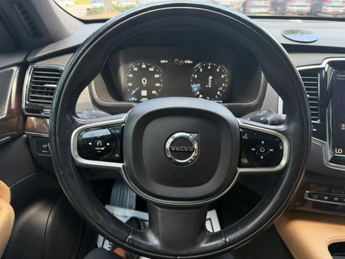 Used 2017 Volvo XC90 T6 Momentum w/ Vision Package AWD/4WD image 25