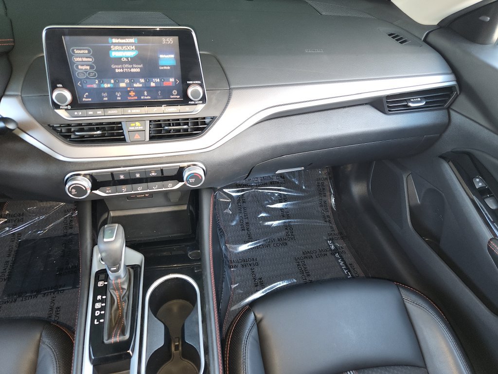 Used 2024 Nissan Altima 2.5 SR FWD image 17