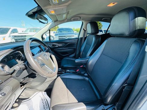 Used 2021 Buick Encore Preferred FWD image 12