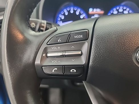 Used 2020 Hyundai Kona SEL Plus AWD/4WD image 28