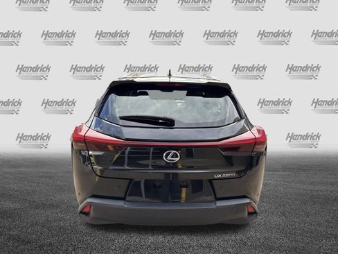 Used 2021 Lexus UX 250h w/ Premium Package image 9