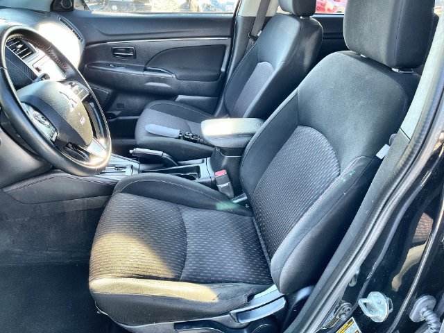 Used 2018 Mitsubishi Outlander Sport LE AWD/4WD image 22