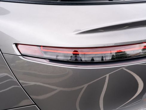 Used 2024 Lucid Air Pure RWD image 20