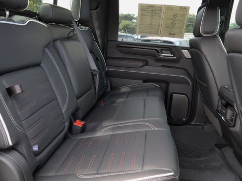 Certified 2025 GMC Sierra 2500 AT4X w/ AT4X AEV Edition AWD/4WD image 30