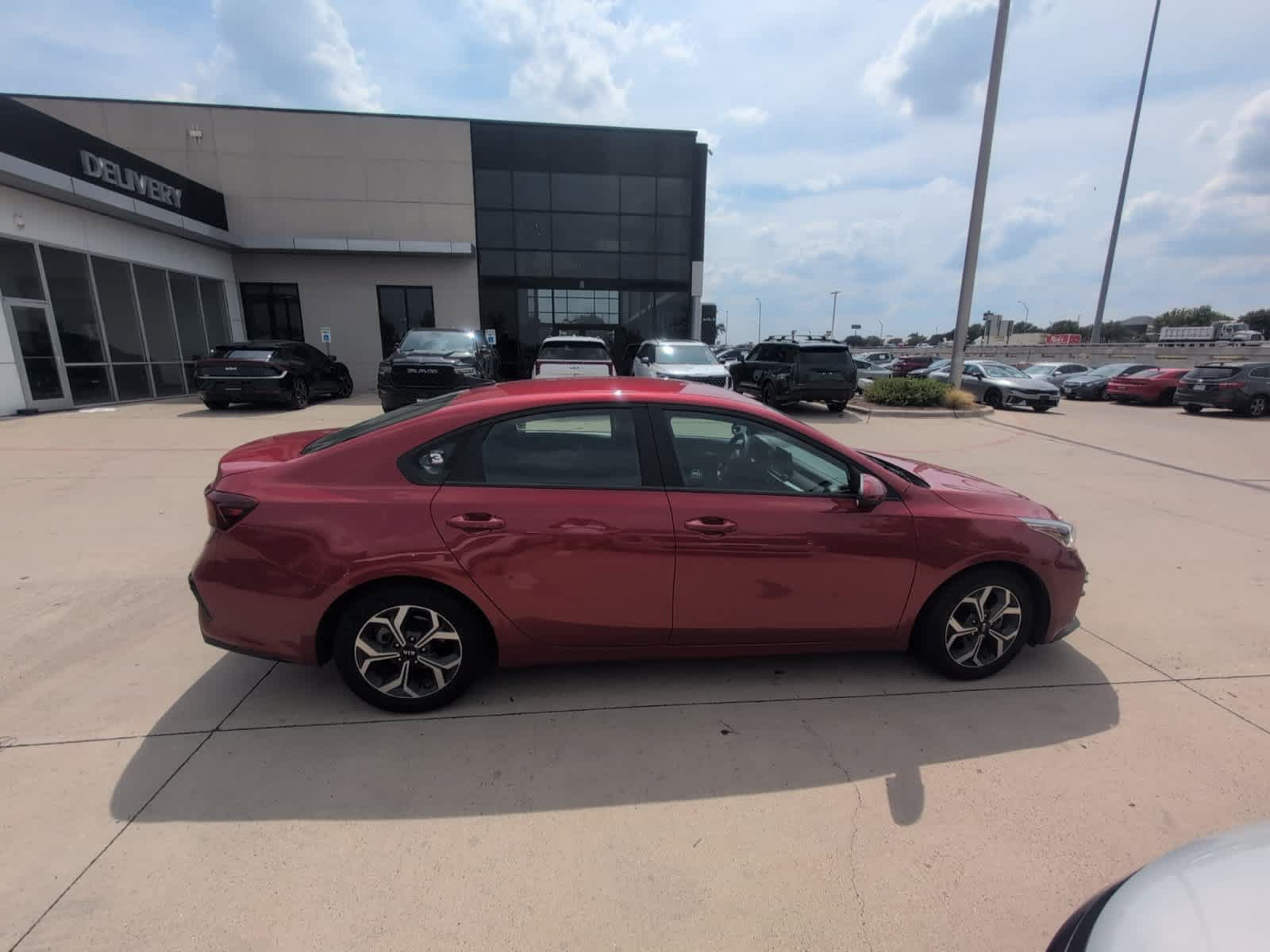Used 2021 Kia Forte LXS FWD image 12