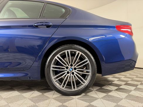Used 2020 BMW 530e xDrive w/ M Sport Package AWD/4WD image 12