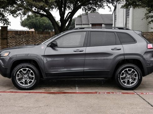 Used 2022 Jeep Cherokee Trailhawk image 20